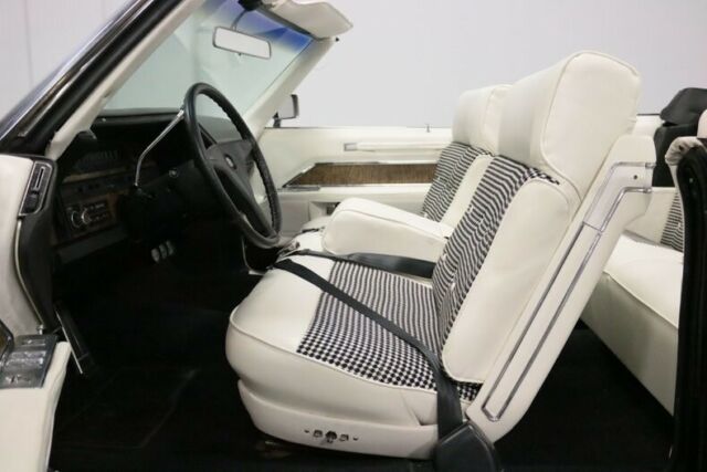 1970 Cadillac DeVille Convertible - photo 5