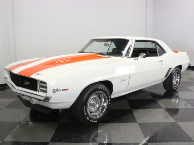 1969 Chevrolet Camaro - photo 2