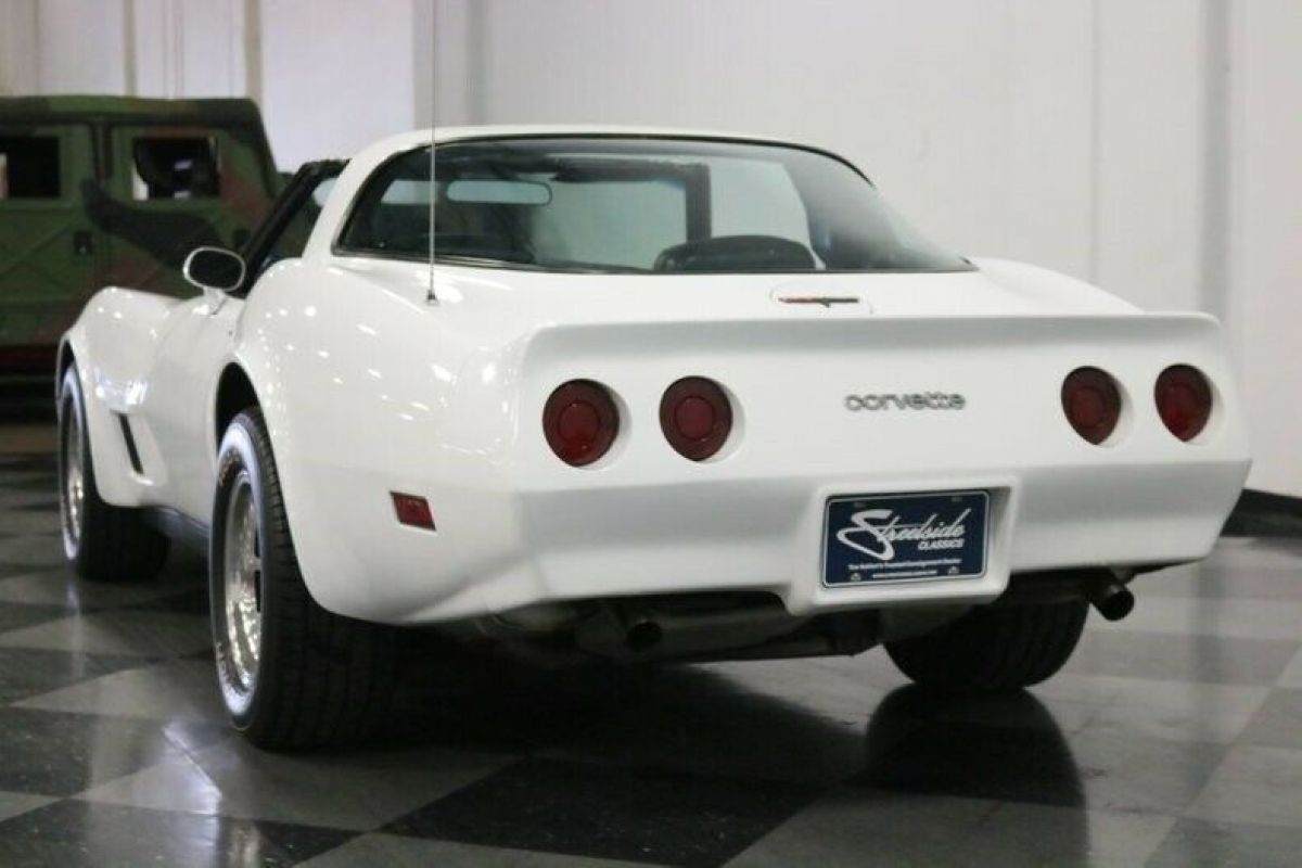 1981 Chevrolet Corvette - photo 11