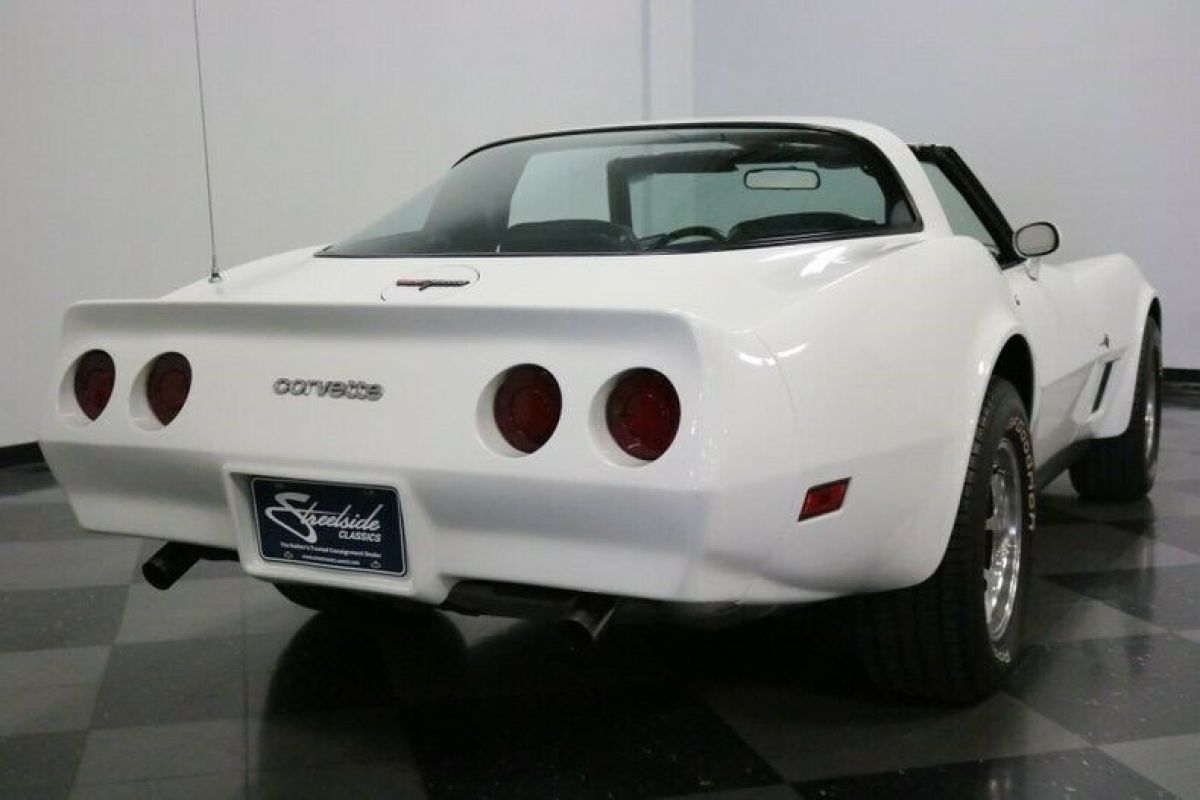 1981 Chevrolet Corvette - photo 13