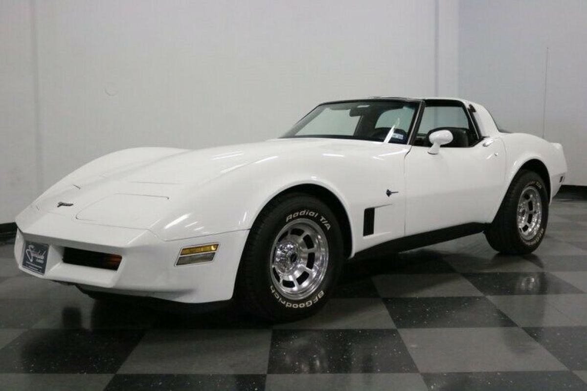 1981 Chevrolet Corvette - photo 6