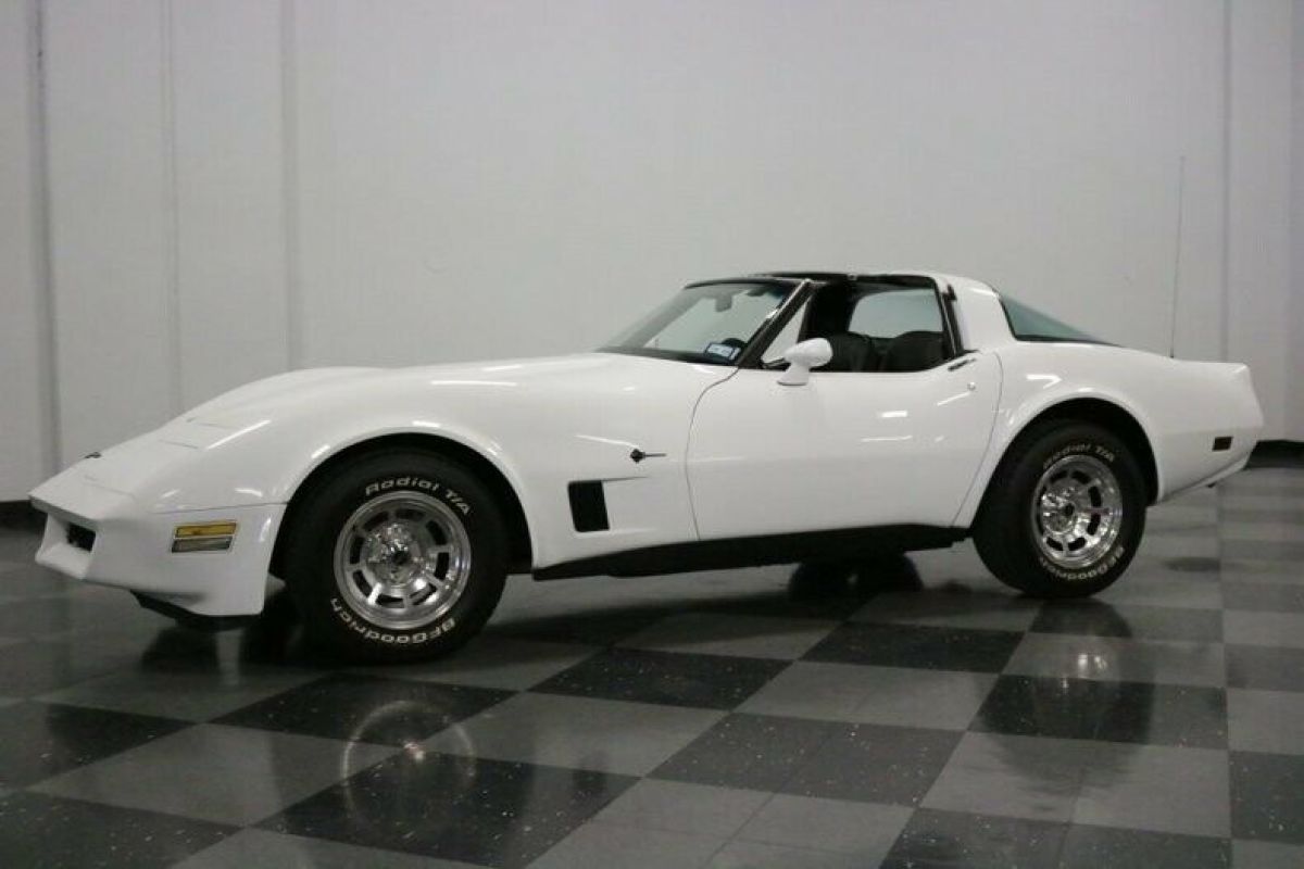 1981 Chevrolet Corvette - photo 7