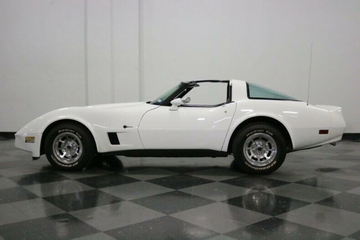 1981 Chevrolet Corvette - photo 8