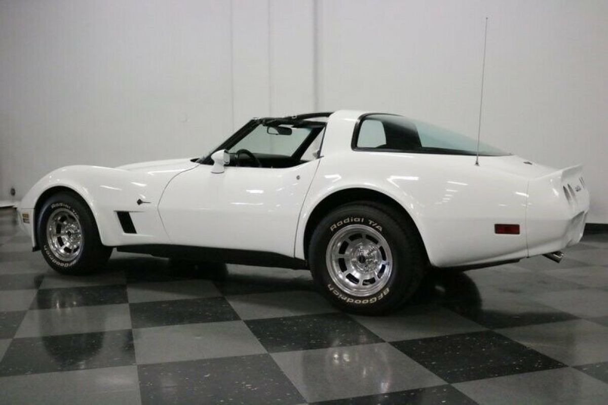 1981 Chevrolet Corvette - photo 9