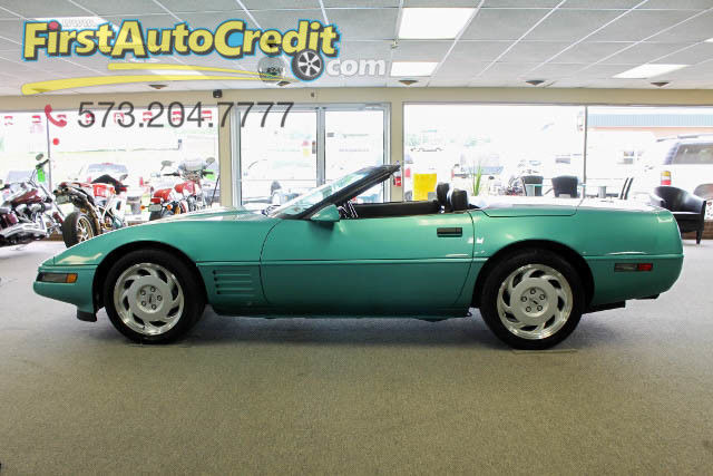 Very good looking and clean car 1991 Chevrolet Corvette 1991 Chevrolet Corvette
