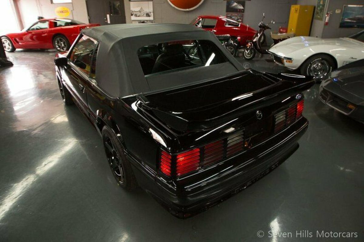 1992 Ford Mustang GT Convertible - photo 10