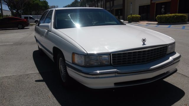 1994 Cadillac DeVille 1 Owner 38,500 Original Miles - photo 2