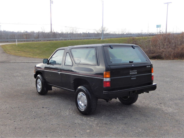 1987 Nissan Pathfinder XE - photo 3