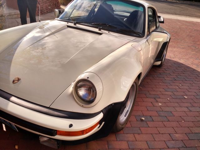 VERY LOW ORIGINAL MILES!!! PRISTINE EXAMPLE 1982 Porsche 930