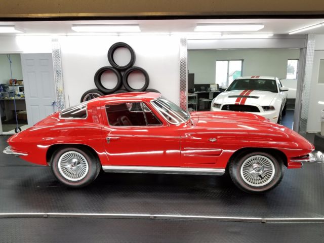 1964 Chevrolet Corvette Coupe - 4 Speed - RED on RED - Videos - photo 4