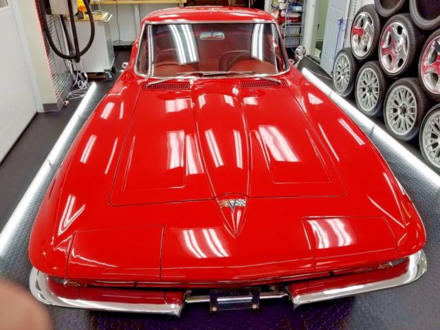 1964 Chevrolet Corvette Coupe - 4 Speed - RED on RED - Videos - photo 6