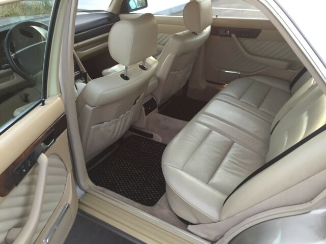 1991 Mercedes-Benz 500-Series 560SEL - photo 13