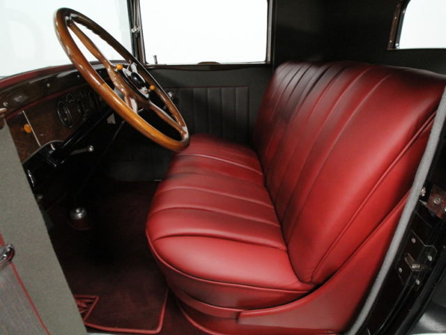 1930 Packard 733 2-4 Coupe - photo 4