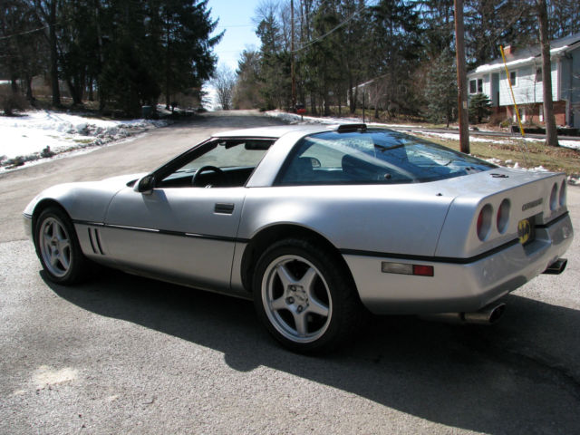 1989 Chevrolet Corvette - photo 11