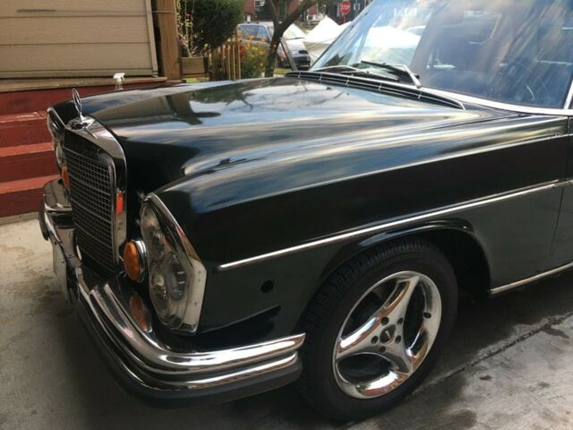 Very nice daily drivable vintage Mercedes Benz. 1970 Mercedes-Benz S-Class Chrome