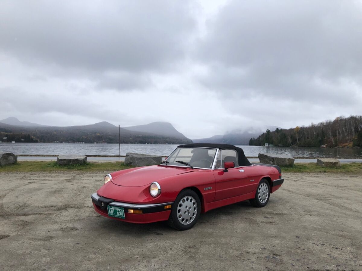Very nice example of a classic Alfa Spider 1986 Alfa Romeo Spider