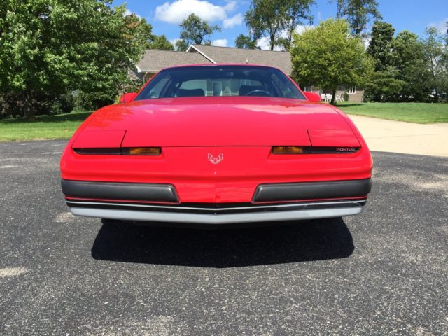 1987 Pontiac Firebird - photo 2