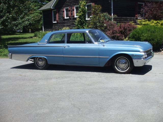 1961 Ford Galaxie - photo 2