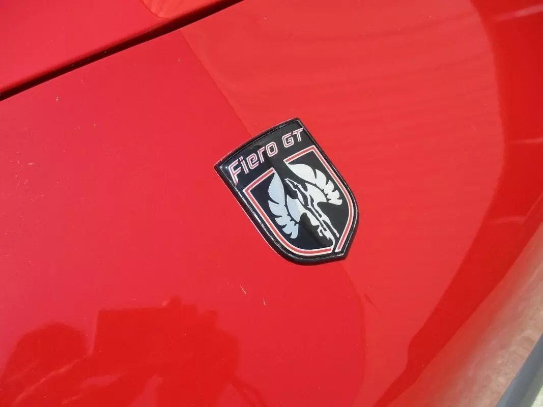 1985 Pontiac Fiero - photo 6