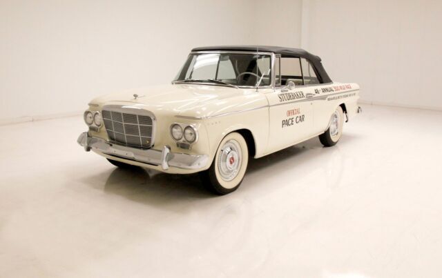 Very Nice Paint/Painted Indy Graphics/No Rust/289ci V8/3-Speed Automatic 1962 Studebaker Daytona Lark