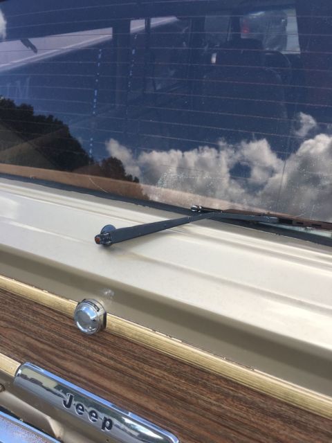 1990 Jeep Wagoneer - photo 2