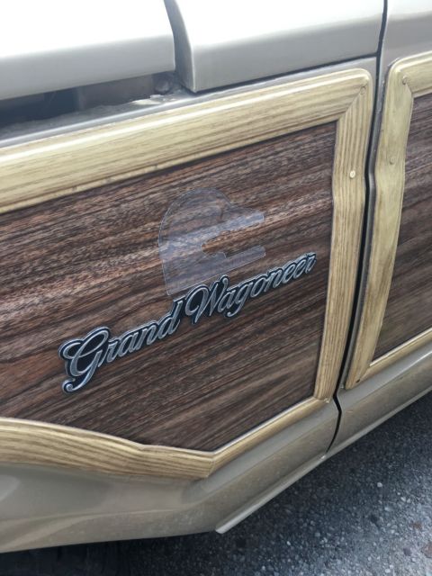 1990 Jeep Wagoneer - photo 9