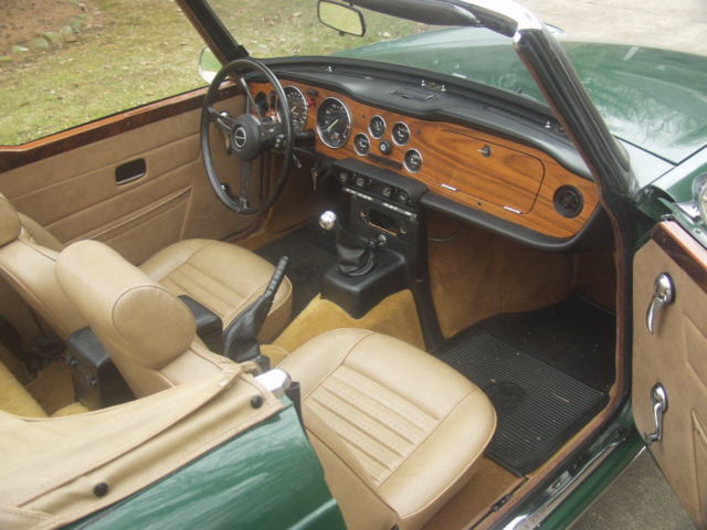 1976 Triumph TR-6 Convertible - photo 5
