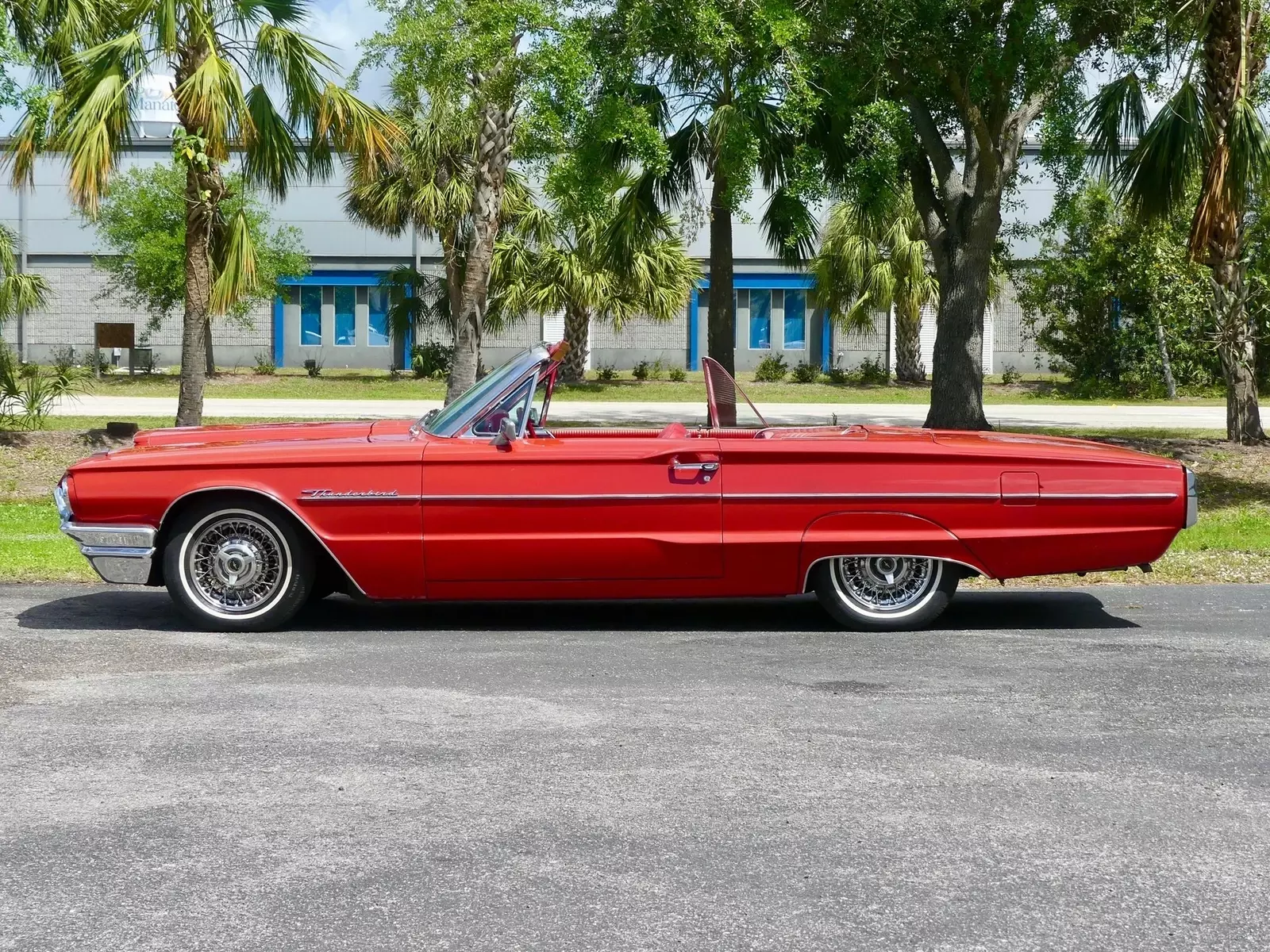 1964 Ford Thunderbird Convertible - photo 10