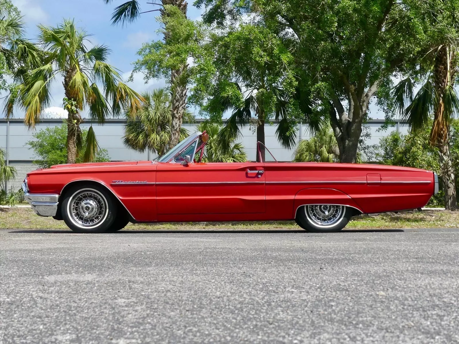 1964 Ford Thunderbird Convertible - photo 12