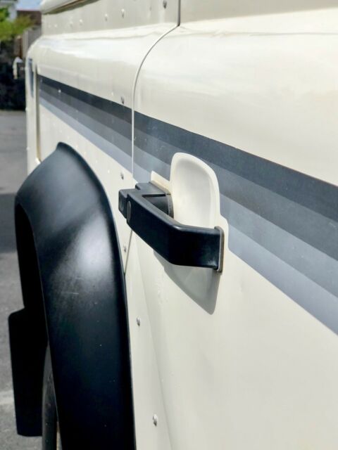 1989 Land Rover Defender County - photo 9