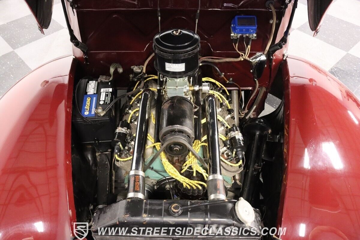 1939 Ford Deluxe Phaeton - photo 4