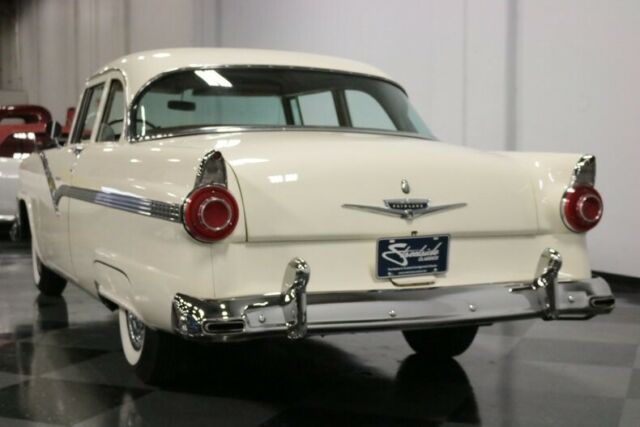1956 Ford Fairlane Club Sedan - photo 11