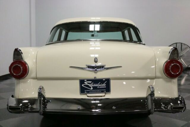 1956 Ford Fairlane Club Sedan - photo 12