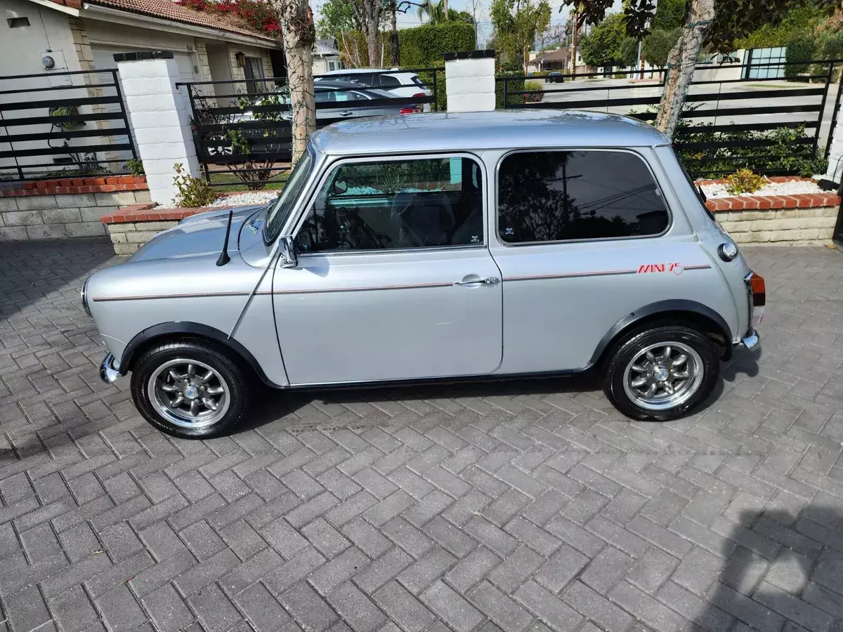 VERY RARE "MINI 25" LEFT HAND DRIVE,, SELLER WILL PAY $1000.00 TOWARDS SHIPPING 1984 Mini Cooper mini 25 one year only