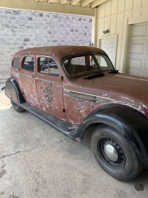 1936 Chrysler Airflow - photo 3
