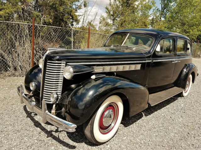 VERY RARE 1938 BUICK CENTURY MODEL 67 SPORTS SEDAN (FLATBACK) IN NICE CONDITION. 1938 Buick CENTURY MODEL 67