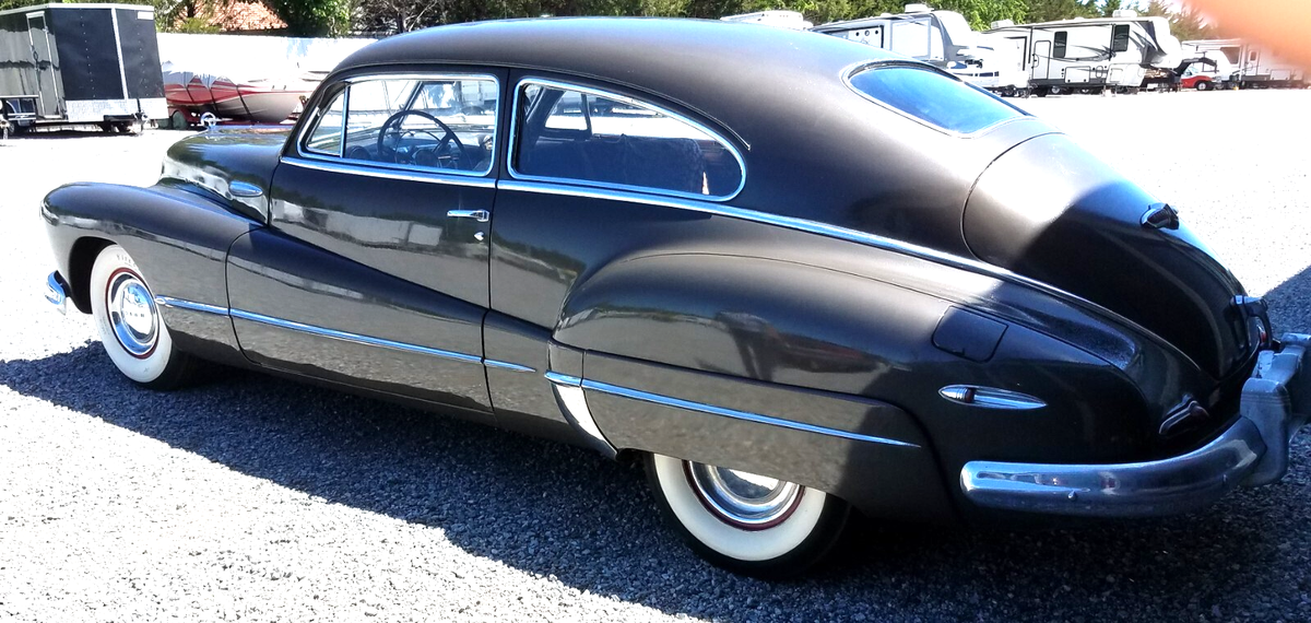 1947 Buick Roadmaster Sedanette - photo 4