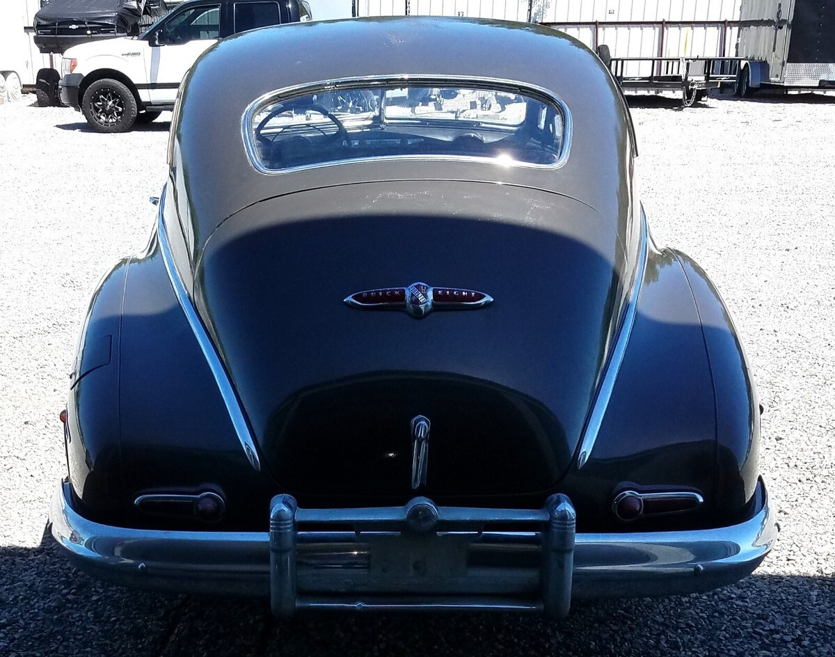 1947 Buick Roadmaster Sedanette - photo 4
