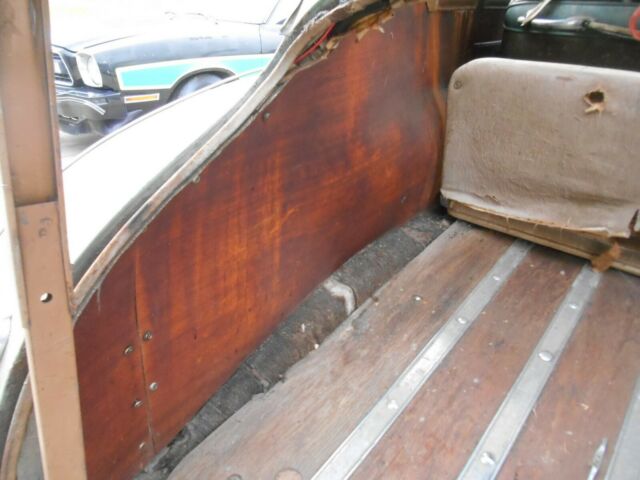 1948 DeSoto Suburban Suburban - photo 13