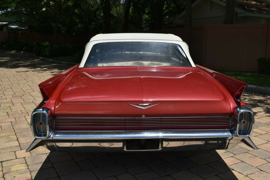 1962 Cadillac Fleetwood Series 62 Convertible - photo 12