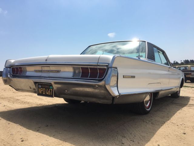 1965 Chrysler New Yorker - photo 3