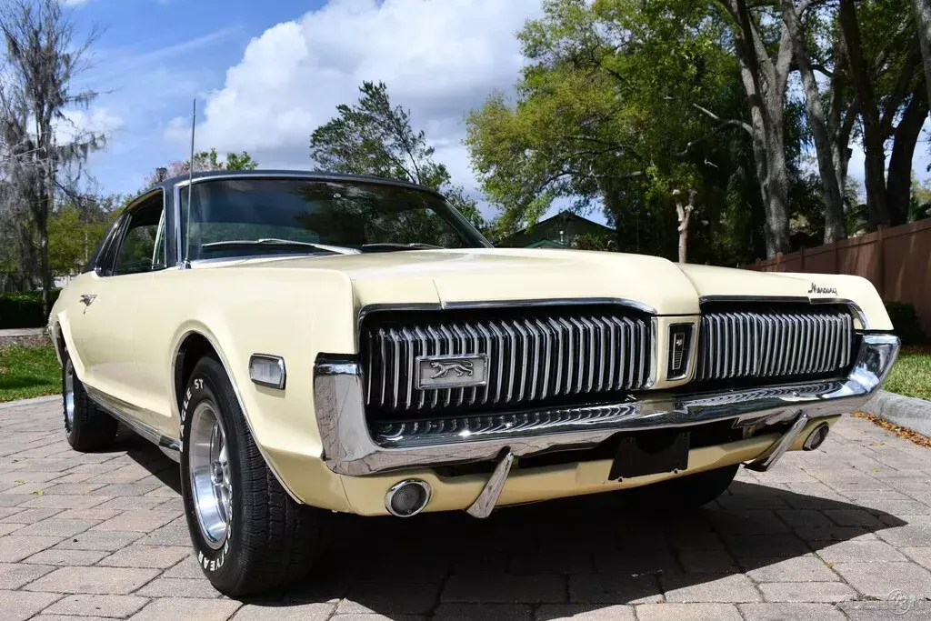Very rare 1968 Mercury Cougar XR7 302v-8 4 br Auto ,P.s P.b A/C Marti Report Wow 1968 Mercury Cougar Laser straight 1 repaint Recent Simply The best !!