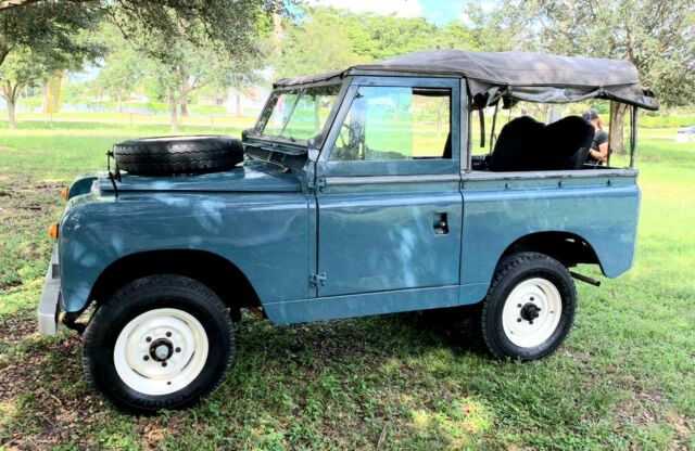 1971 Land Rover Defender Santana - photo 3