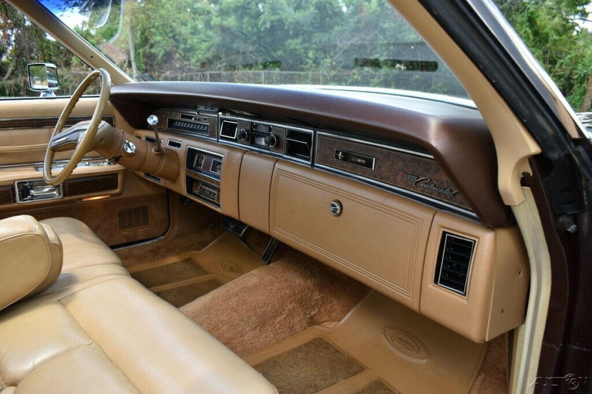 1975 Lincoln Continental 460ci, Auto, A/C, Factory Sunroof - photo 12