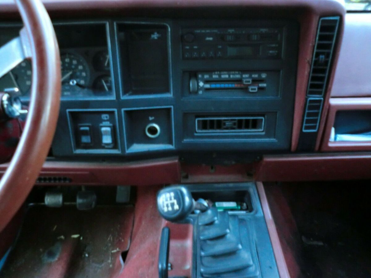1985 Jeep Cherokee Chief - photo 13