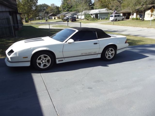 1990 Chevrolet Camaro IROC - photo 4