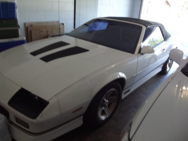 1990 Chevrolet Camaro IROC - photo 5
