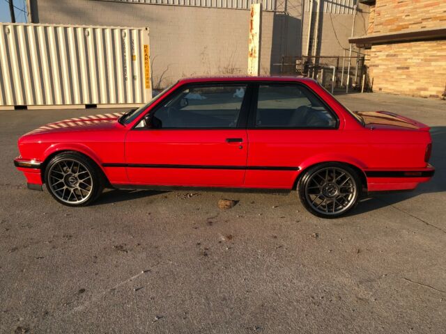1991 BMW 3-Series 318is - photo 3
