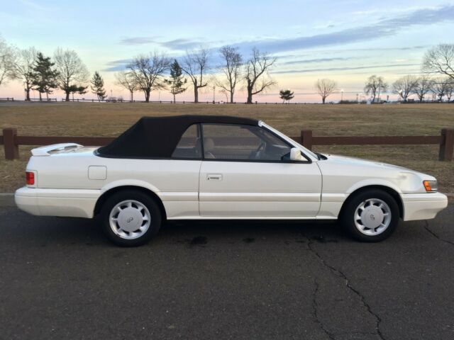 1992 Infiniti M30 - photo 2