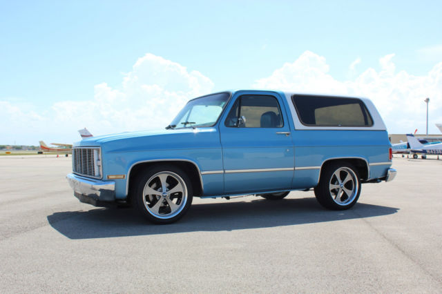 VERY RARE 2wd, Removable Top, Restored. Blazer Chevy, Chevrolet No RESEREVE!!! 1981 GMC Jimmy Sierra Classic
